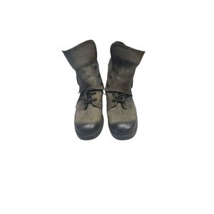 Manas short boots size 7.5, excellent